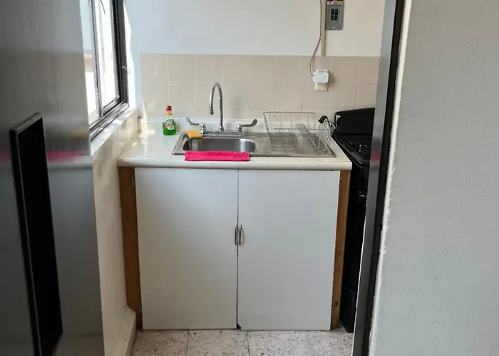 Depto De Descanso Economico Vuelos Aicm, Conciertos Gnp, F1 Apartment *